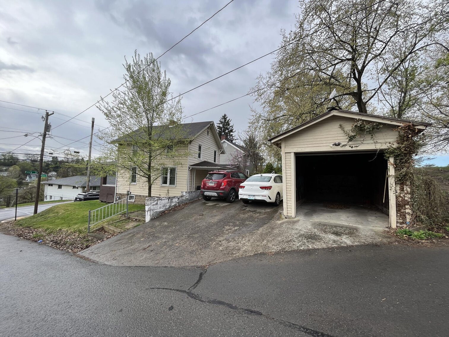 Image for SOLD $132,000 - Prime 3 Bedroom Student Rental in Downtown Morgantown