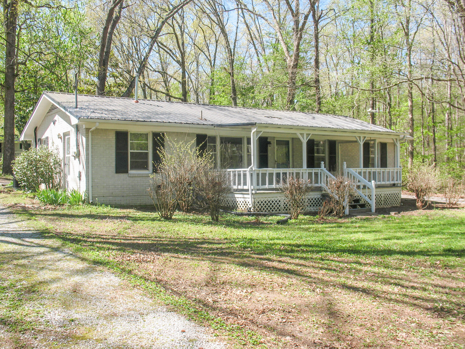 Image for 1255 Simpson Road, Bradyville