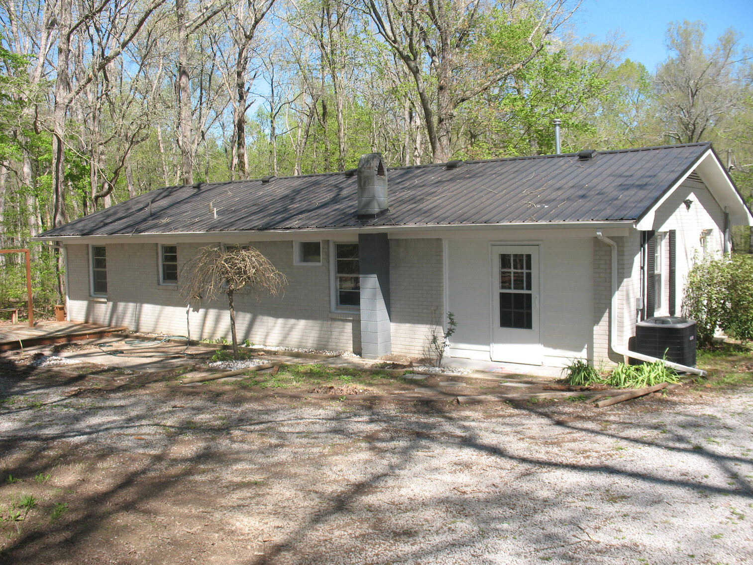 Image for 1255 Simpson Road, Bradyville