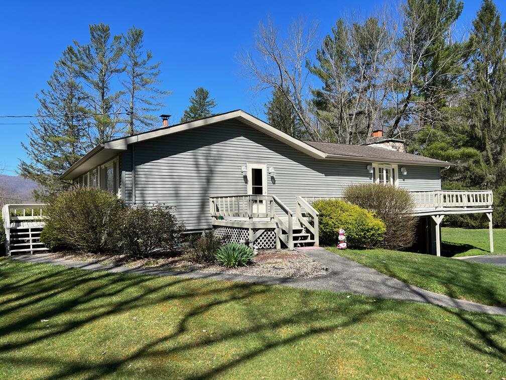 Image for SOLD $143,000 - 3 Bedroom Home on a Large Flat Lot