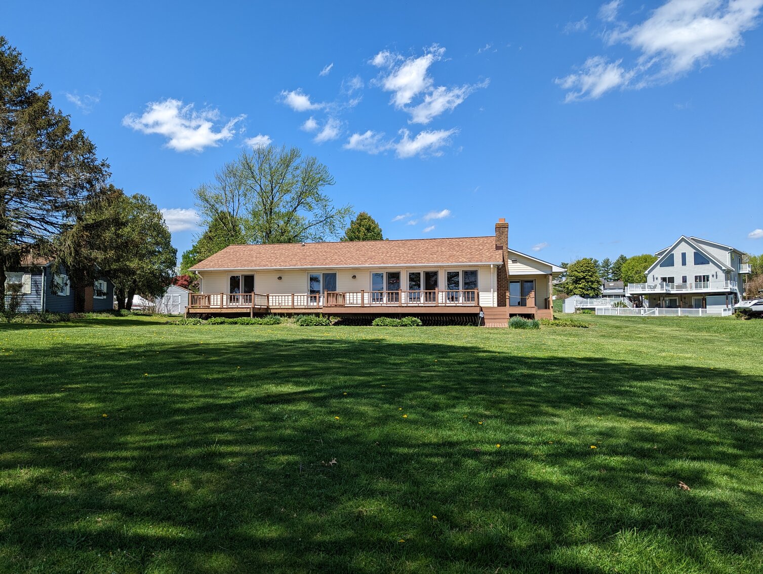 Image for 100+/- FT ON BUSH RIVER 4 BR, 2.5 BA RANCHER;  MULTI-SLIP 180+/- FT PIER W/ WATER & ELECTRIC; ATT. 2-CAR GARAGE / 0.9+/- ACRE LOT W/ CONTENT