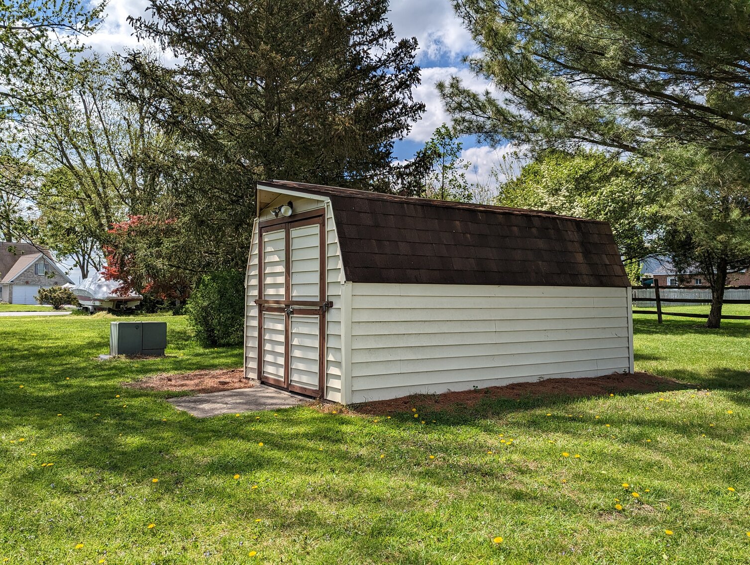 Image for 100+/- FT ON BUSH RIVER 4 BR, 2.5 BA RANCHER;  MULTI-SLIP 180+/- FT PIER W/ WATER & ELECTRIC; ATT. 2-CAR GARAGE / 0.9+/- ACRE LOT W/ CONTENT