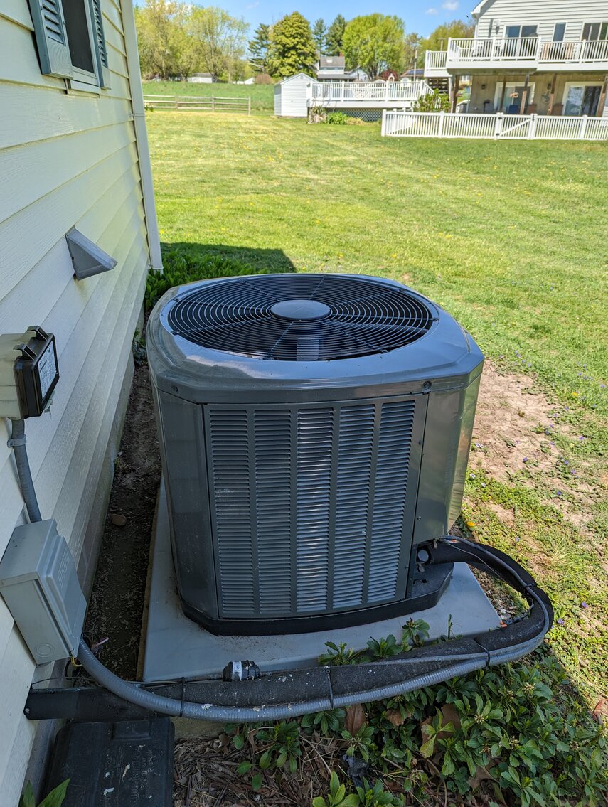 Image for 100+/- FT ON BUSH RIVER 4 BR, 2.5 BA RANCHER;  MULTI-SLIP 180+/- FT PIER W/ WATER & ELECTRIC; ATT. 2-CAR GARAGE / 0.9+/- ACRE LOT W/ CONTENT