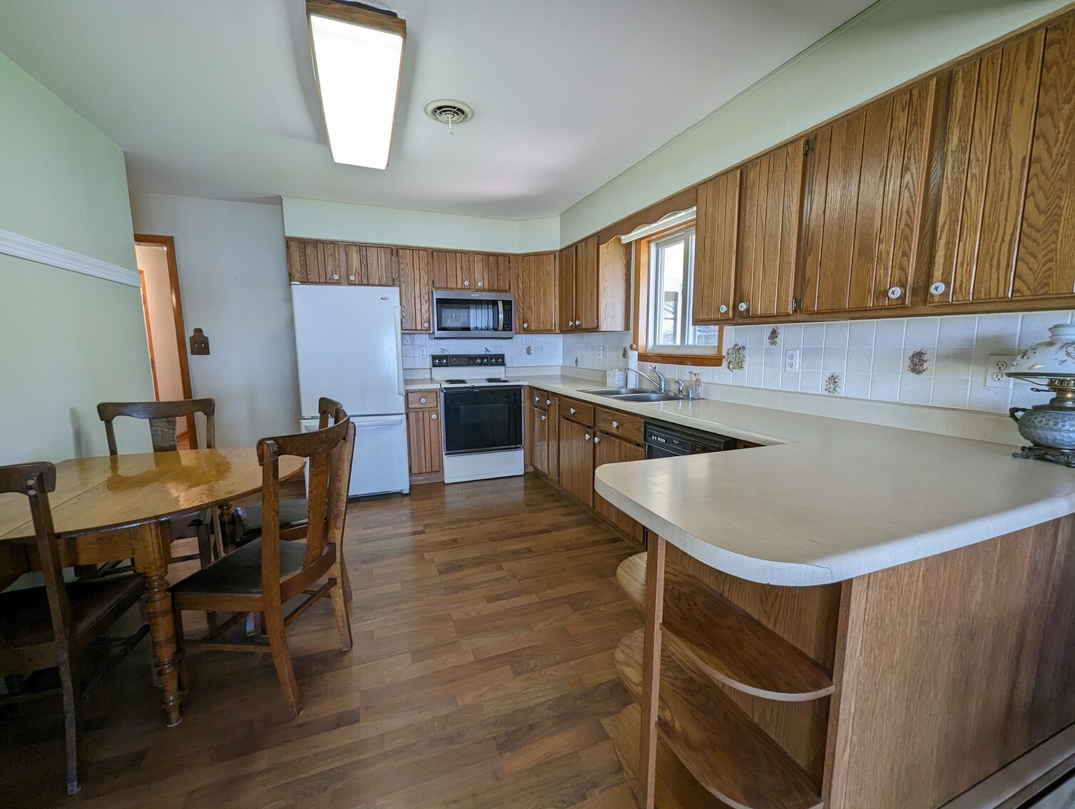 Image for 100+/- FT ON BUSH RIVER 4 BR, 2.5 BA RANCHER;  MULTI-SLIP 180+/- FT PIER W/ WATER & ELECTRIC; ATT. 2-CAR GARAGE / 0.9+/- ACRE LOT W/ CONTENT