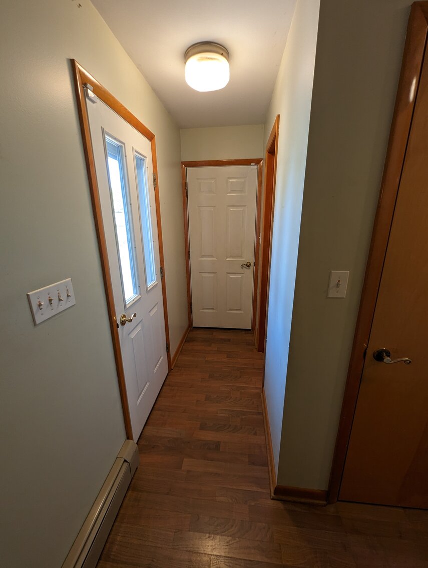 Image for 100+/- FT ON BUSH RIVER 4 BR, 2.5 BA RANCHER;  MULTI-SLIP 180+/- FT PIER W/ WATER & ELECTRIC; ATT. 2-CAR GARAGE / 0.9+/- ACRE LOT W/ CONTENT