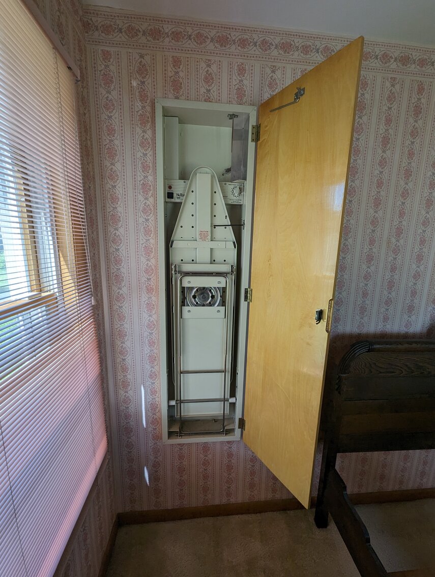 Image for 100+/- FT ON BUSH RIVER 4 BR, 2.5 BA RANCHER;  MULTI-SLIP 180+/- FT PIER W/ WATER & ELECTRIC; ATT. 2-CAR GARAGE / 0.9+/- ACRE LOT W/ CONTENT