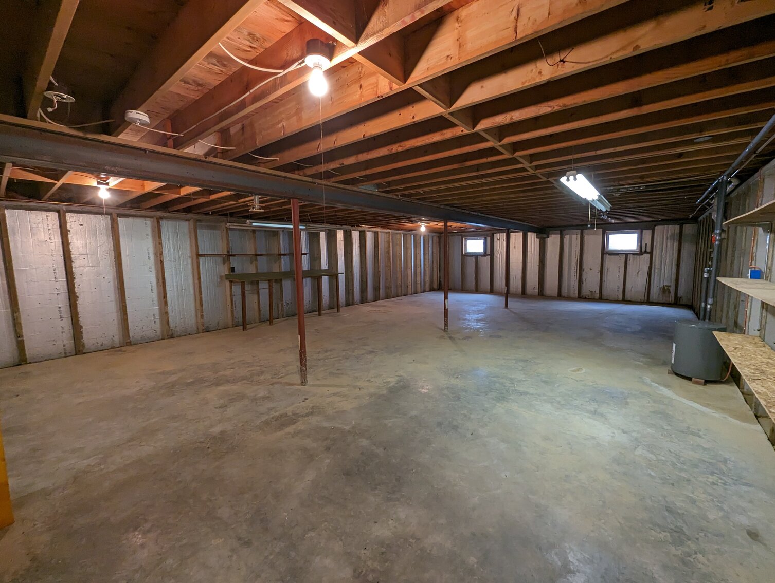 Image for 100+/- FT ON BUSH RIVER 4 BR, 2.5 BA RANCHER;  MULTI-SLIP 180+/- FT PIER W/ WATER & ELECTRIC; ATT. 2-CAR GARAGE / 0.9+/- ACRE LOT W/ CONTENT