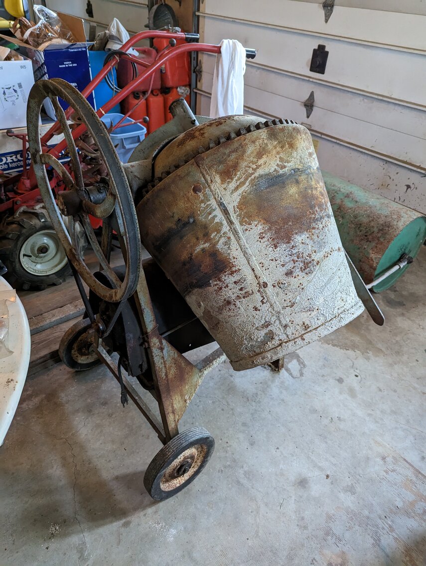 Image for 100+/- FT ON BUSH RIVER 4 BR, 2.5 BA RANCHER;  MULTI-SLIP 180+/- FT PIER W/ WATER & ELECTRIC; ATT. 2-CAR GARAGE / 0.9+/- ACRE LOT W/ CONTENT