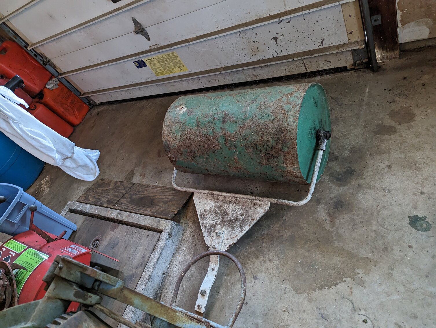 Image for 100+/- FT ON BUSH RIVER 4 BR, 2.5 BA RANCHER;  MULTI-SLIP 180+/- FT PIER W/ WATER & ELECTRIC; ATT. 2-CAR GARAGE / 0.9+/- ACRE LOT W/ CONTENT