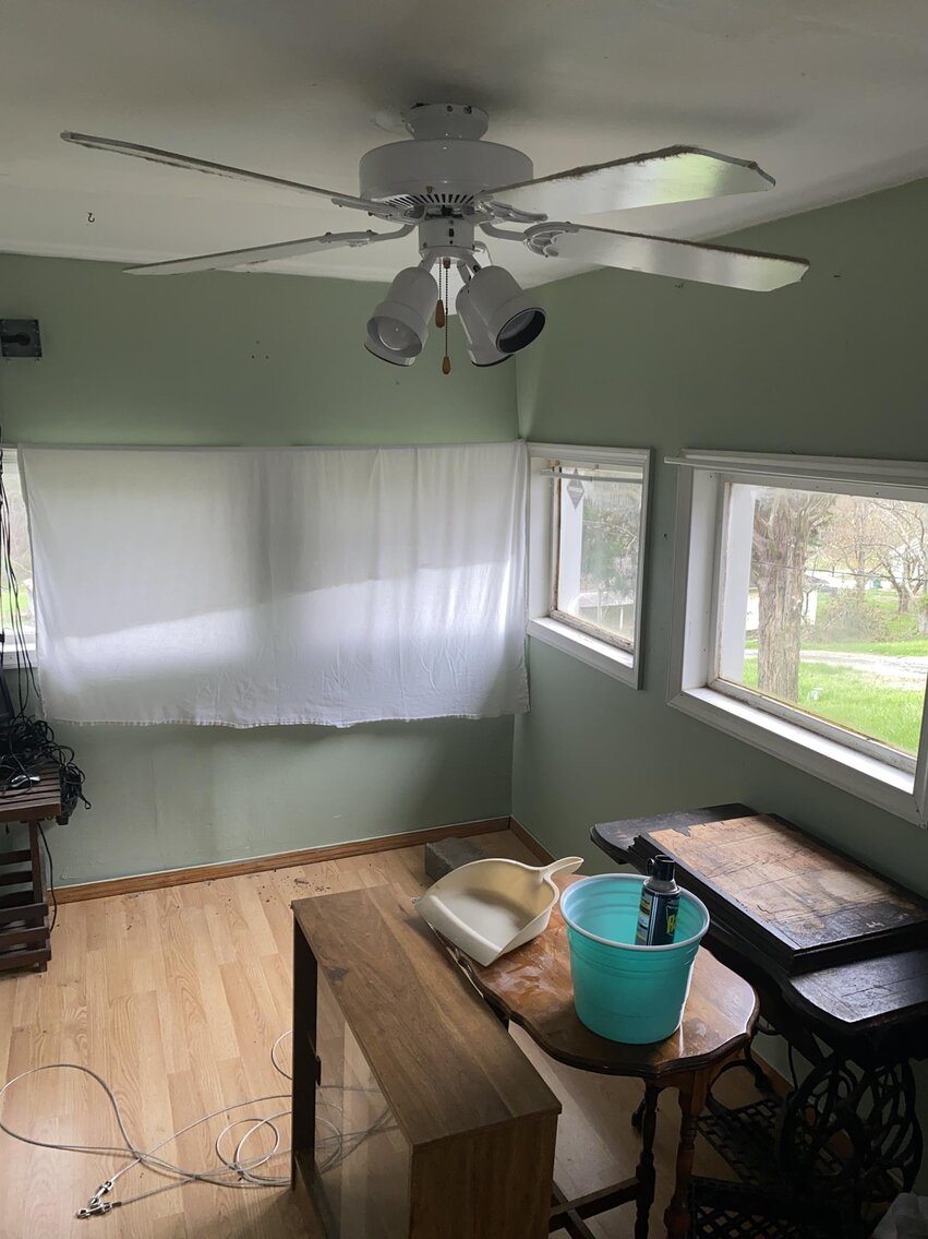 Image for SOLD $40,700 - 3 Bedroom House and Mobile Home Selling to the Highest Bidder