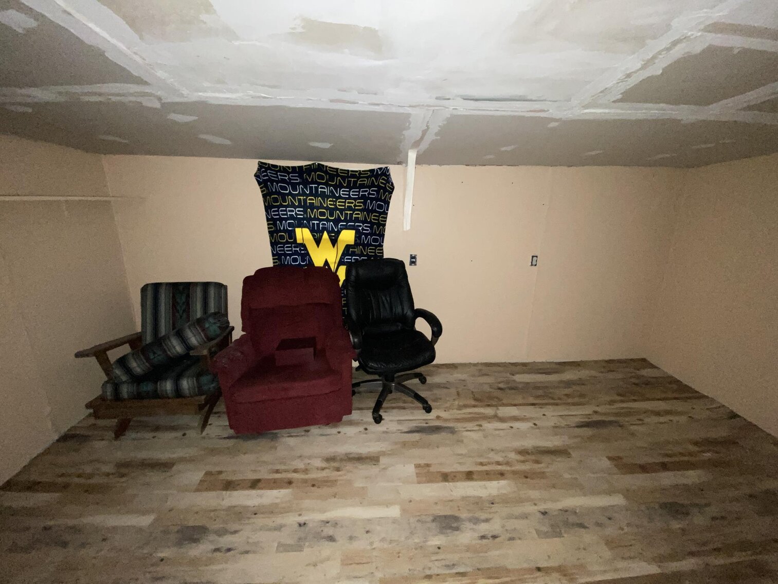 Image for SOLD $40,700 - 3 Bedroom House and Mobile Home Selling to the Highest Bidder