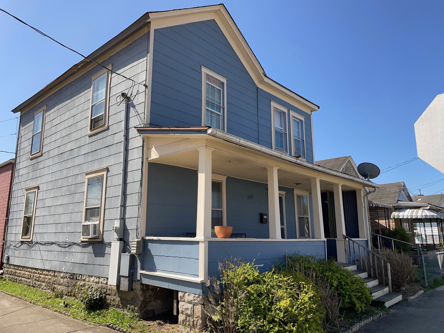 Image for SOLD $42,900 - 4 Bedroom home with Detached Apartment