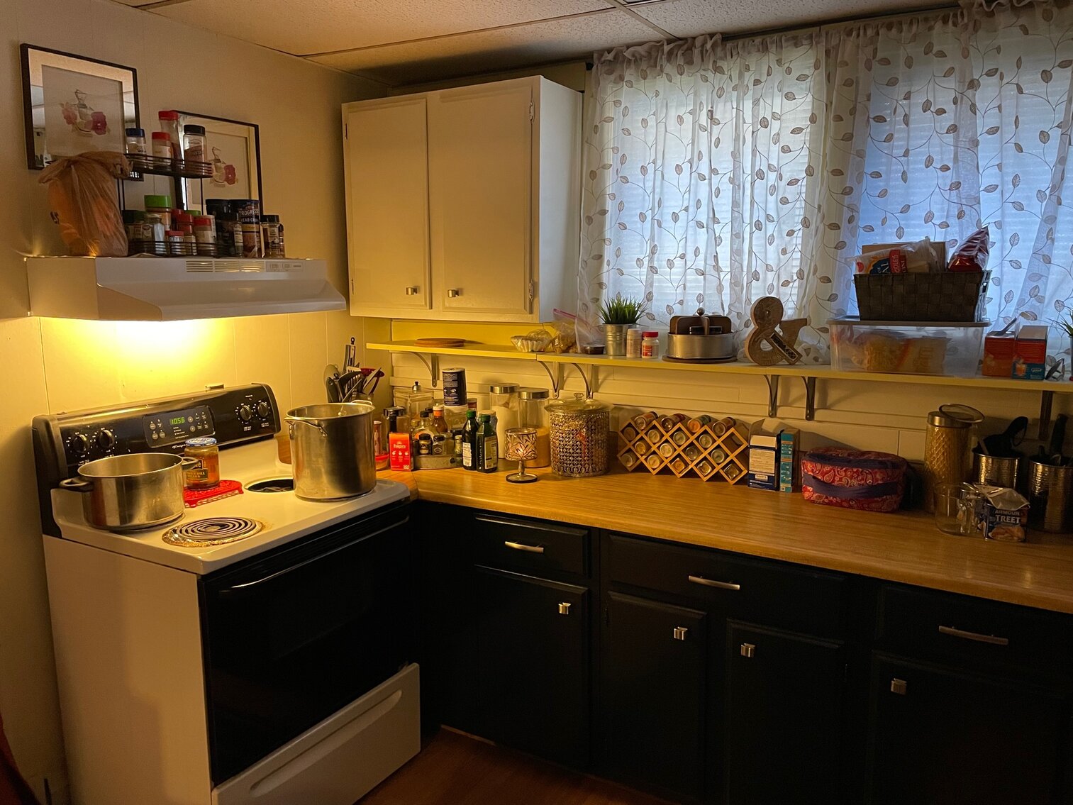 Image for SOLD $42,900 - 4 Bedroom home with Detached Apartment