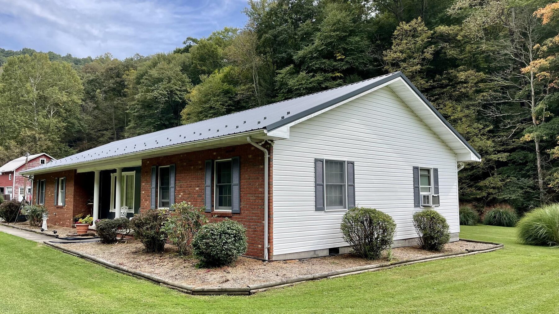 Image for SOLD $231,000 - Spacious 3 Bedroom on 1 Acre