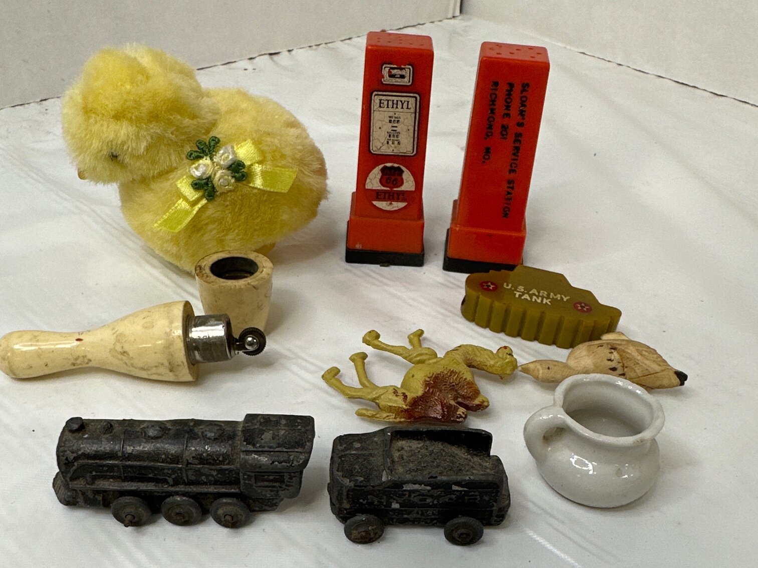 Lot of Misc Vintage Pieces