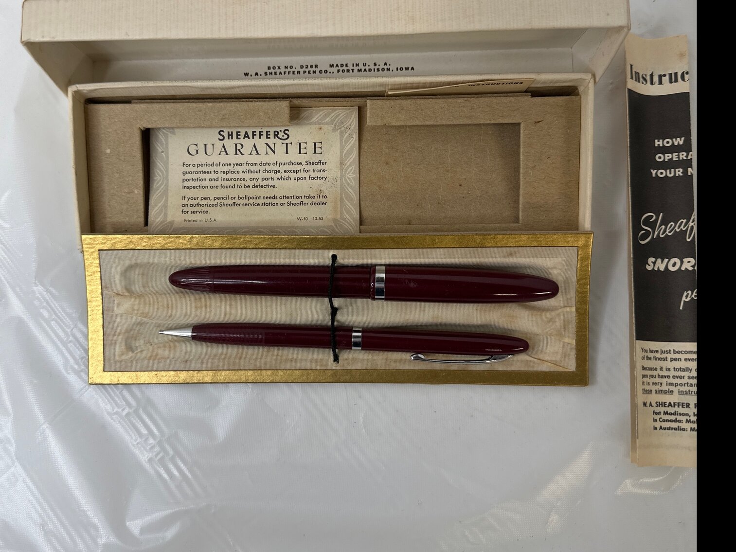 Sheaffer's Pen and Auto Pencil Set (Red)