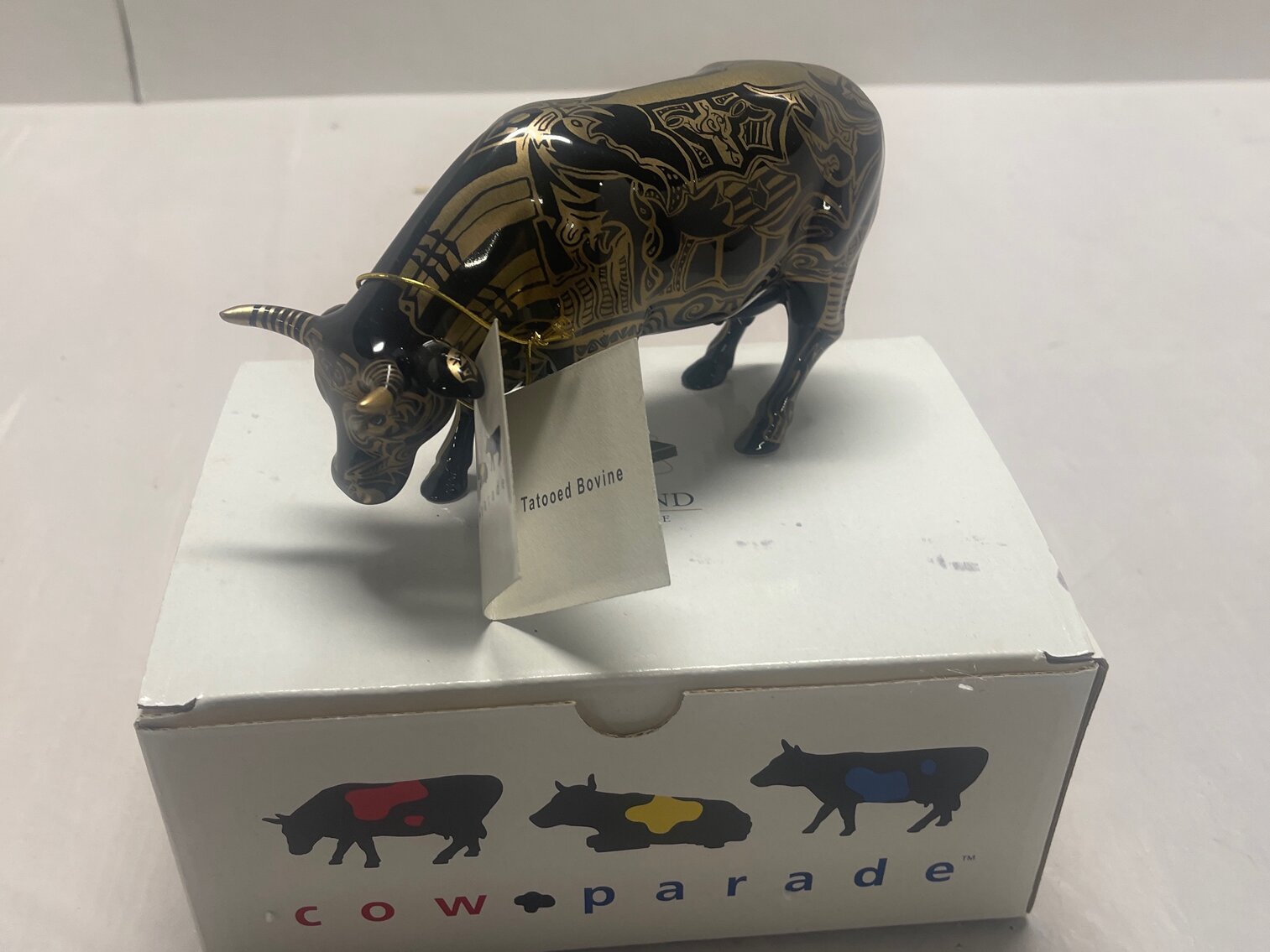 Cow Parade - Tatooed Bovine