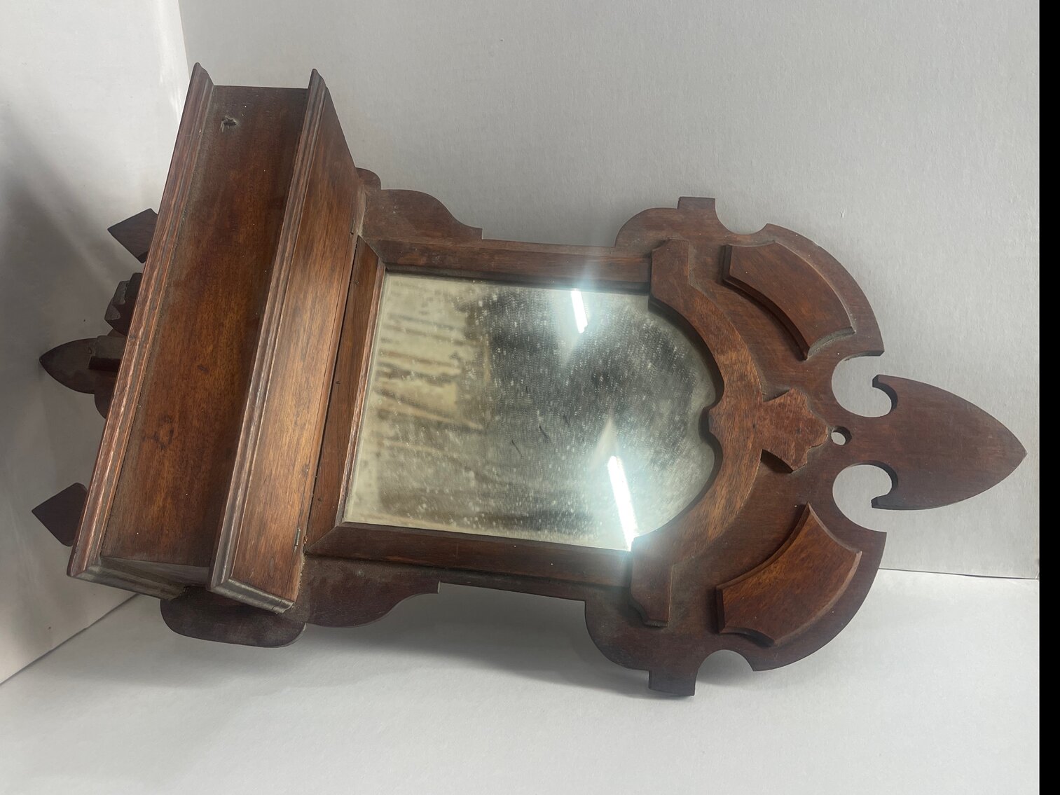 Decorative wall hanging w/ Box and mirror