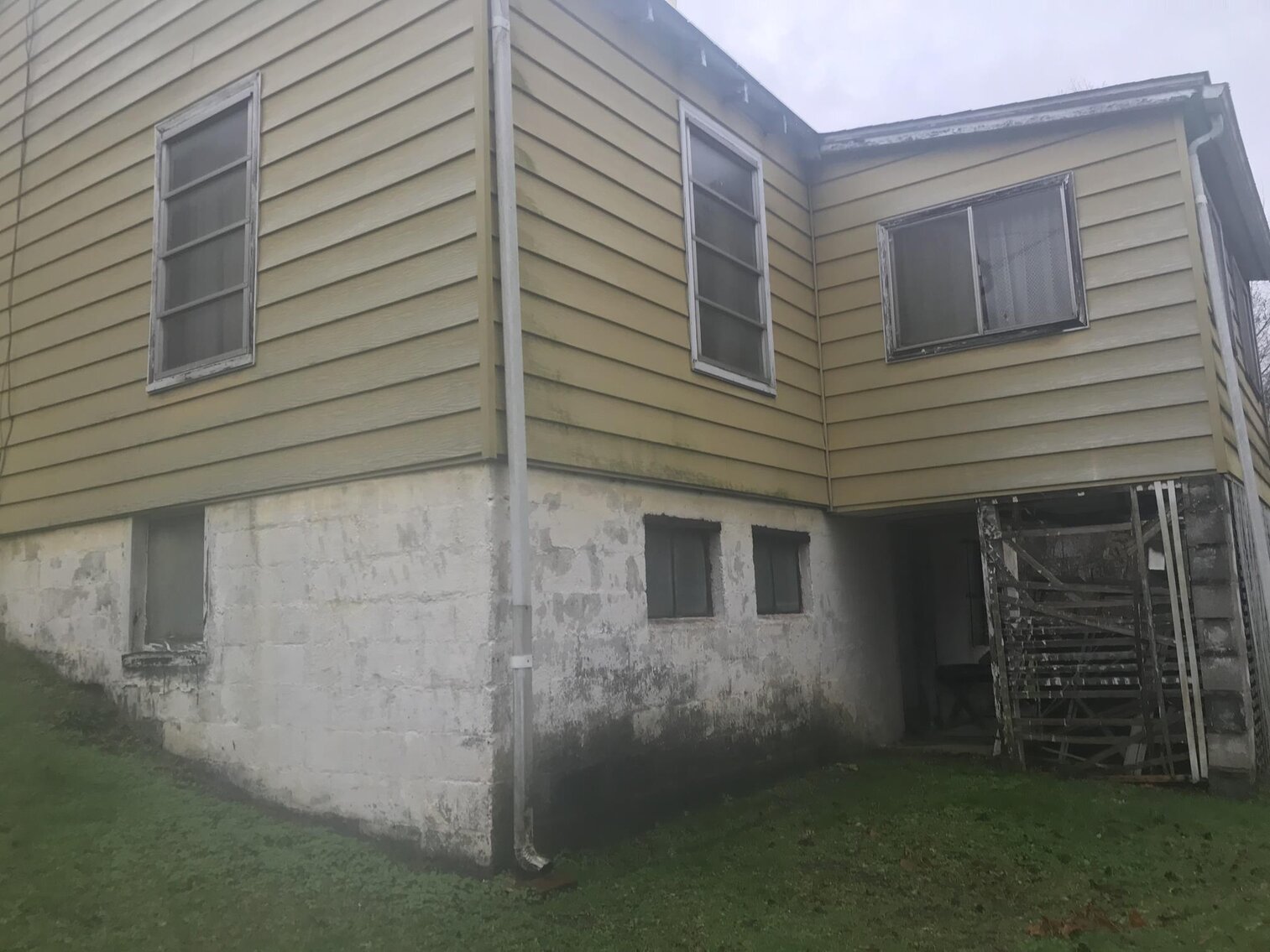 Image for SOLD $23,375 - 2 Bedroom Selling to the Highest Bidder