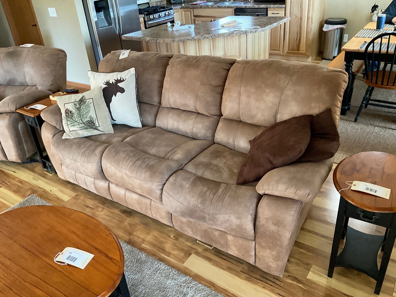 Like new sofa with reclining ends, flip down console