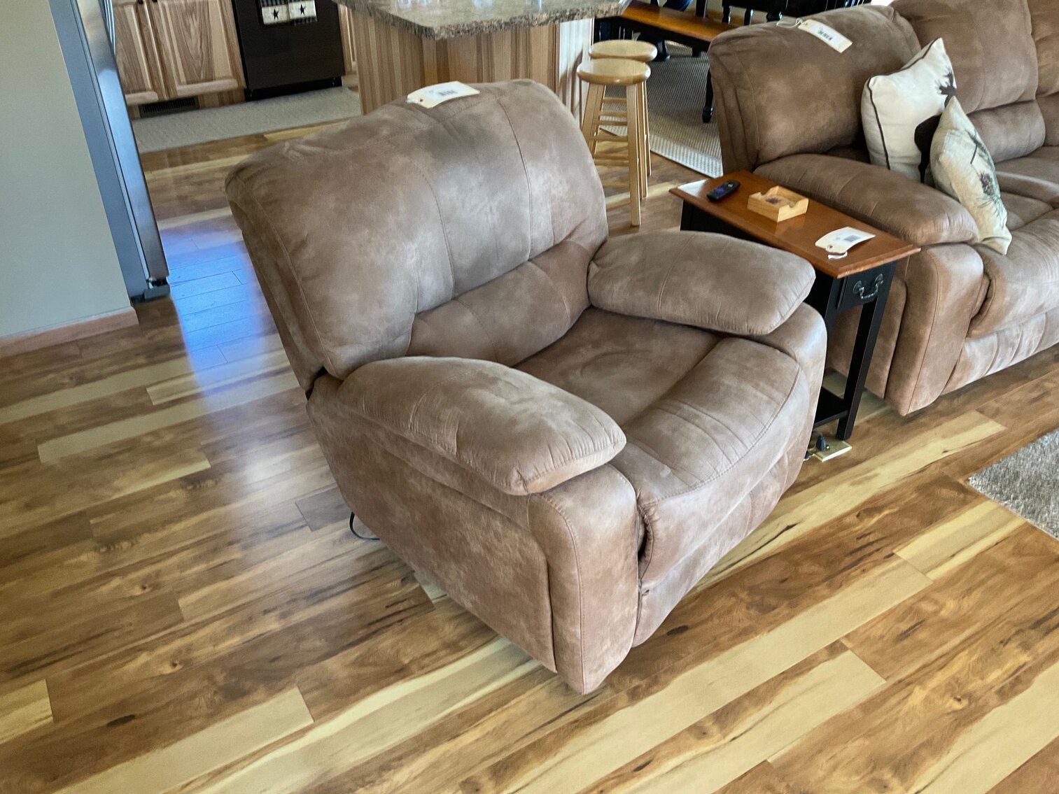 Like new recliner