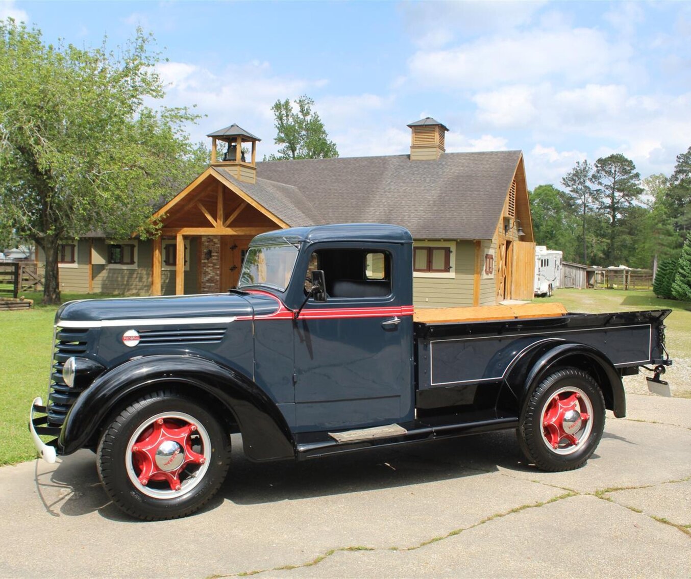 1938 FEDERAL TRUCK | Bank Owned | Offered at No Reserve 