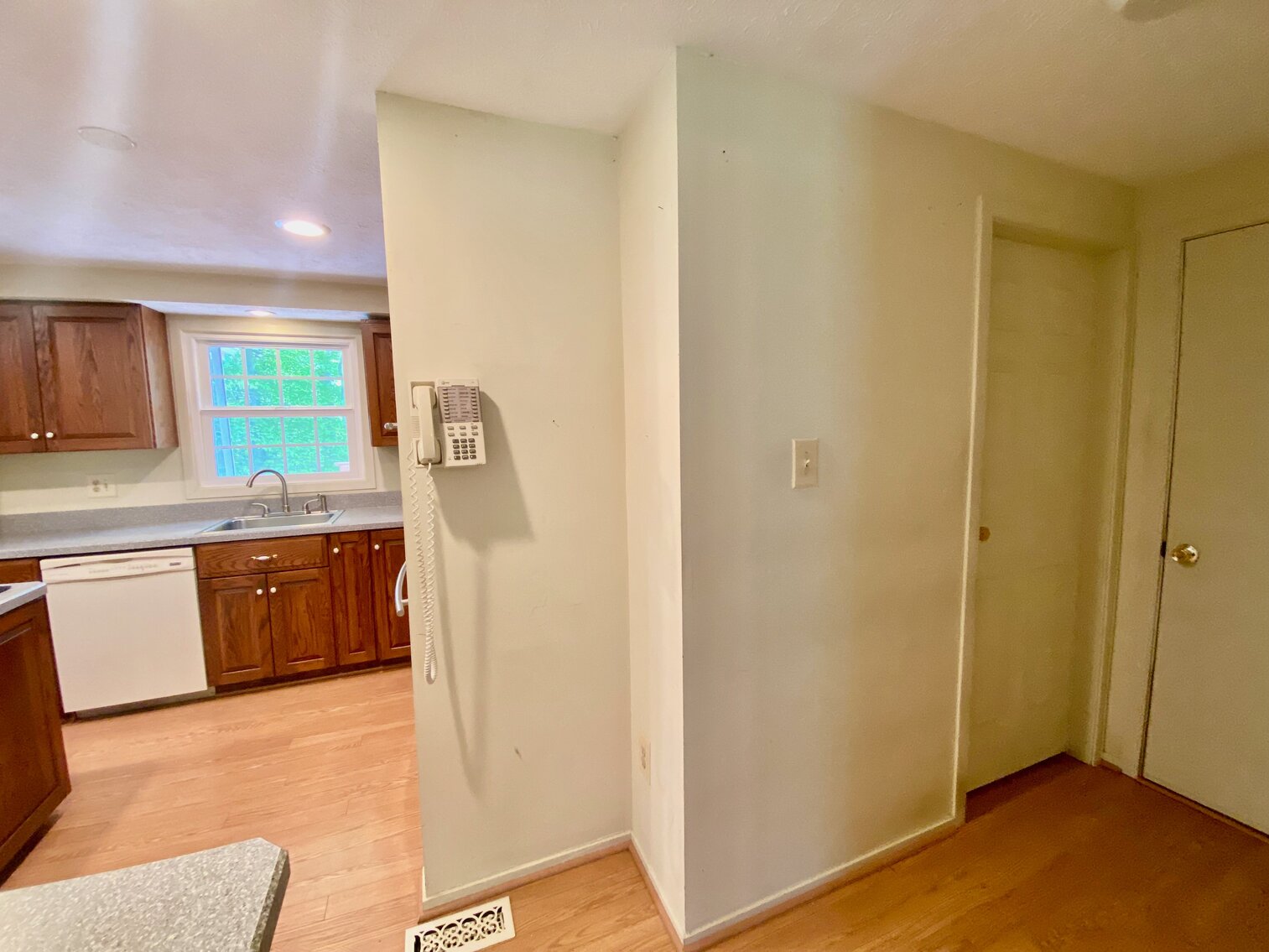 Image for 5 BR/2.5 BA Home w/Basement & Excellent Location in Fairfax County!!--SELLING to the HIGHEST BIDDER!!