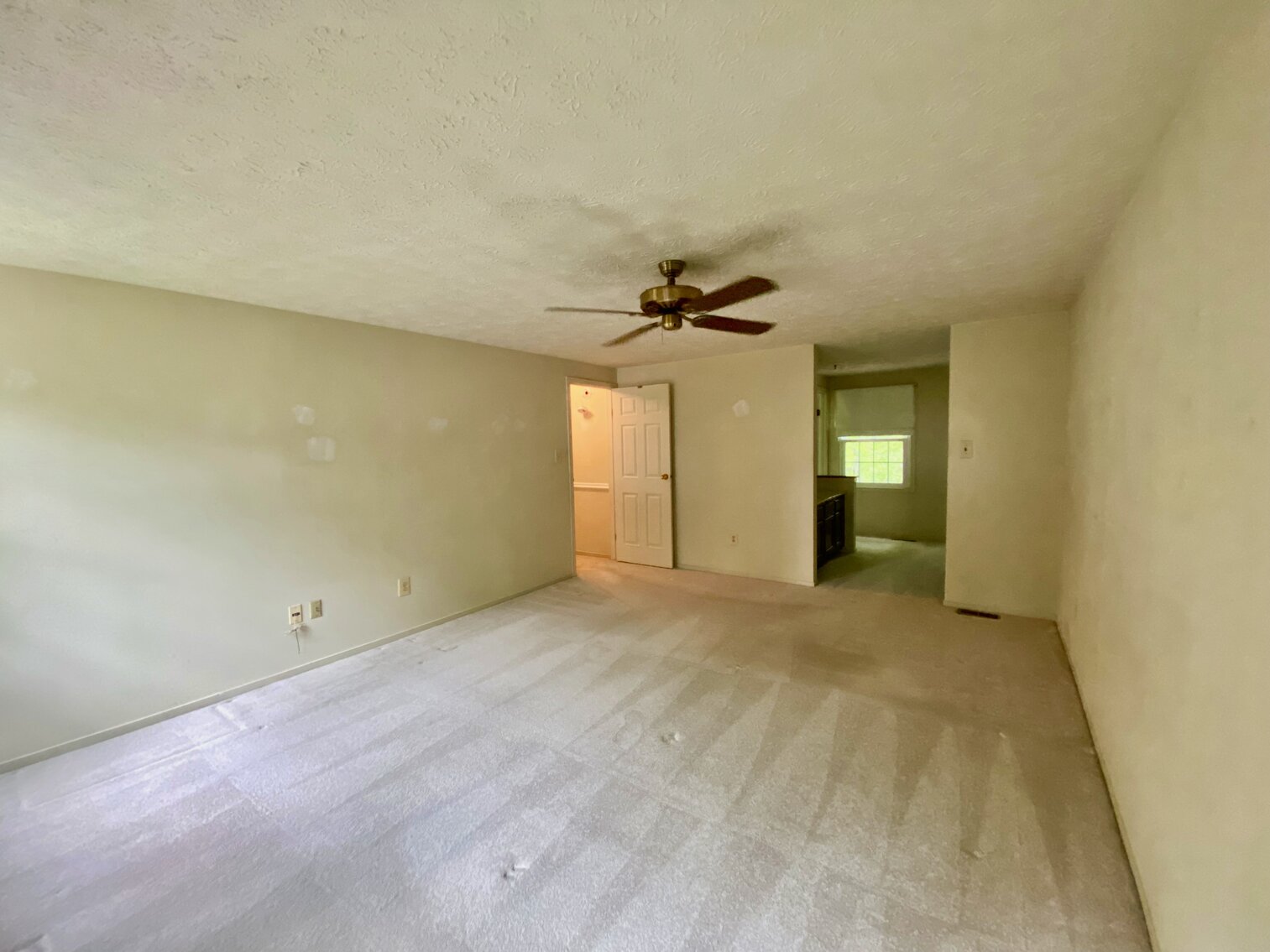 Image for 5 BR/2.5 BA Home w/Basement & Excellent Location in Fairfax County!!--SELLING to the HIGHEST BIDDER!!