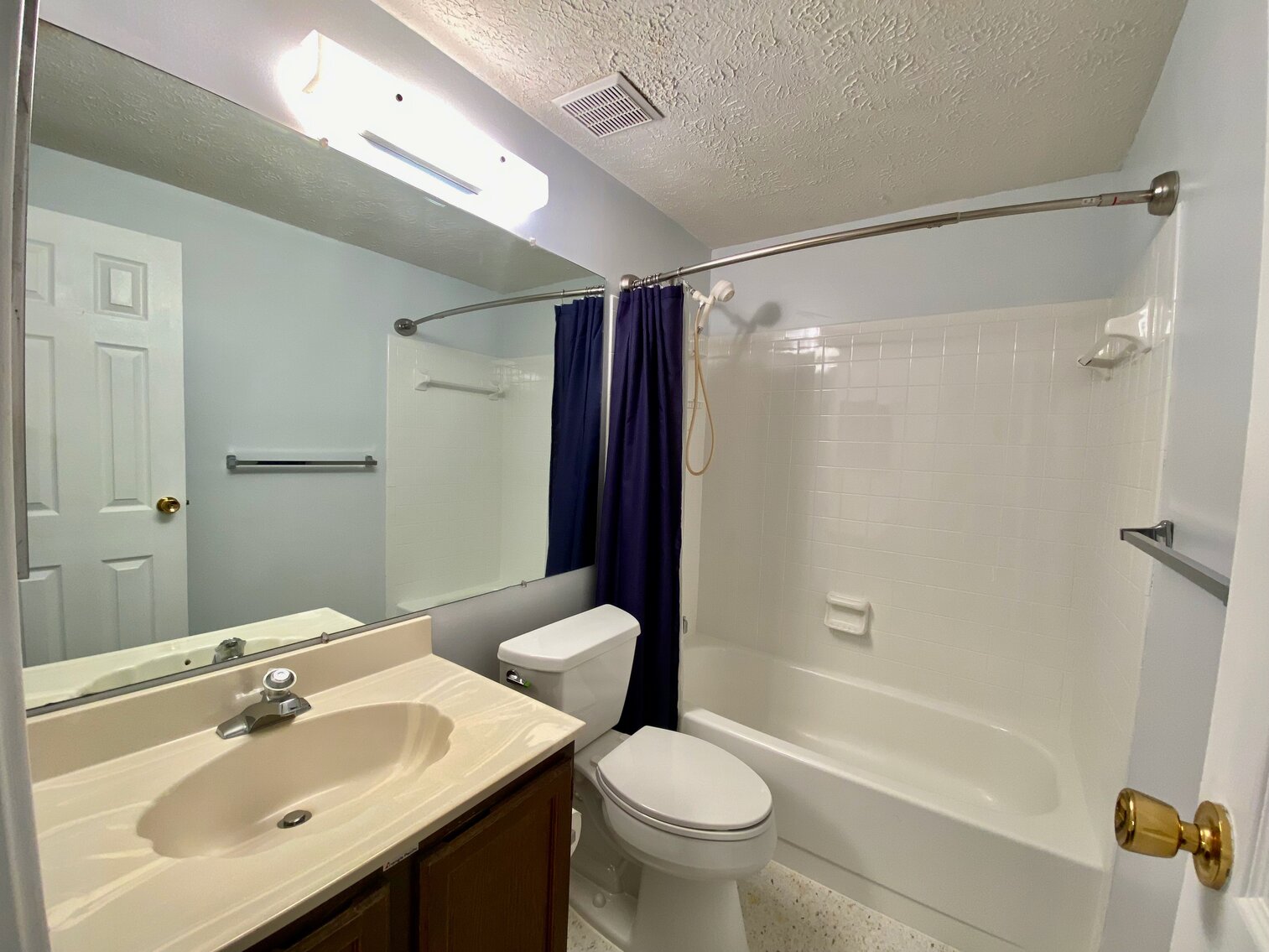 Image for 5 BR/2.5 BA Home w/Basement & Excellent Location in Fairfax County!!--SELLING to the HIGHEST BIDDER!!