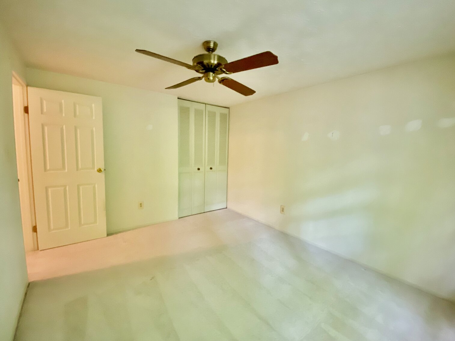 Image for 5 BR/2.5 BA Home w/Basement & Excellent Location in Fairfax County!!--SELLING to the HIGHEST BIDDER!!