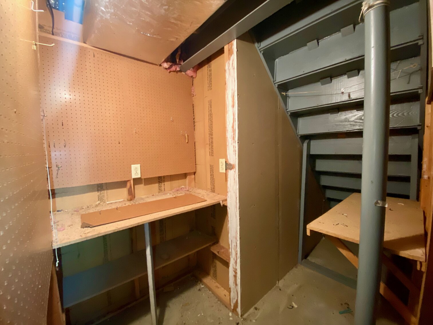 Image for 5 BR/2.5 BA Home w/Basement & Excellent Location in Fairfax County!!--SELLING to the HIGHEST BIDDER!!