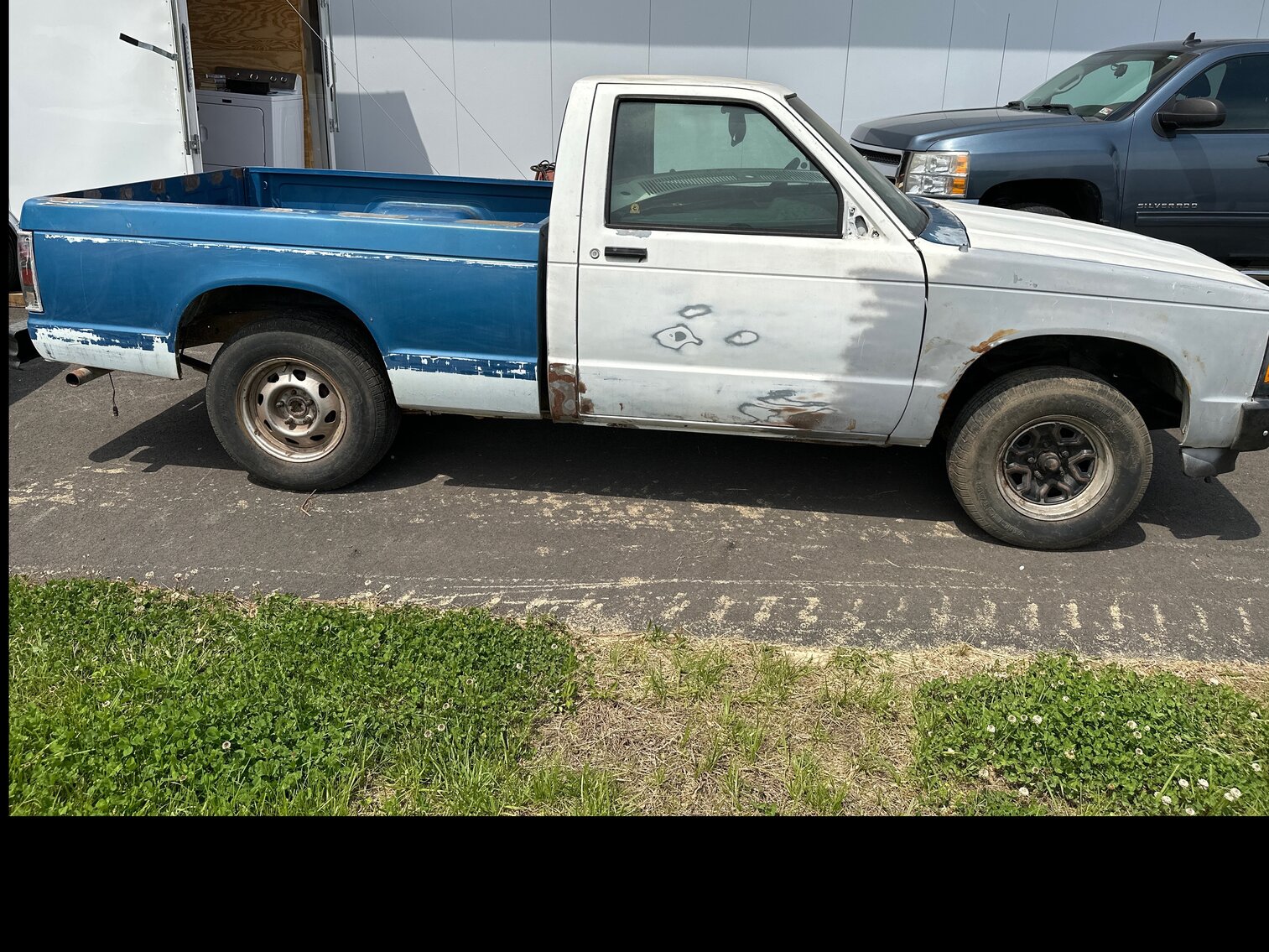 Image for Hanover Estate Auction Pine Ridge Road