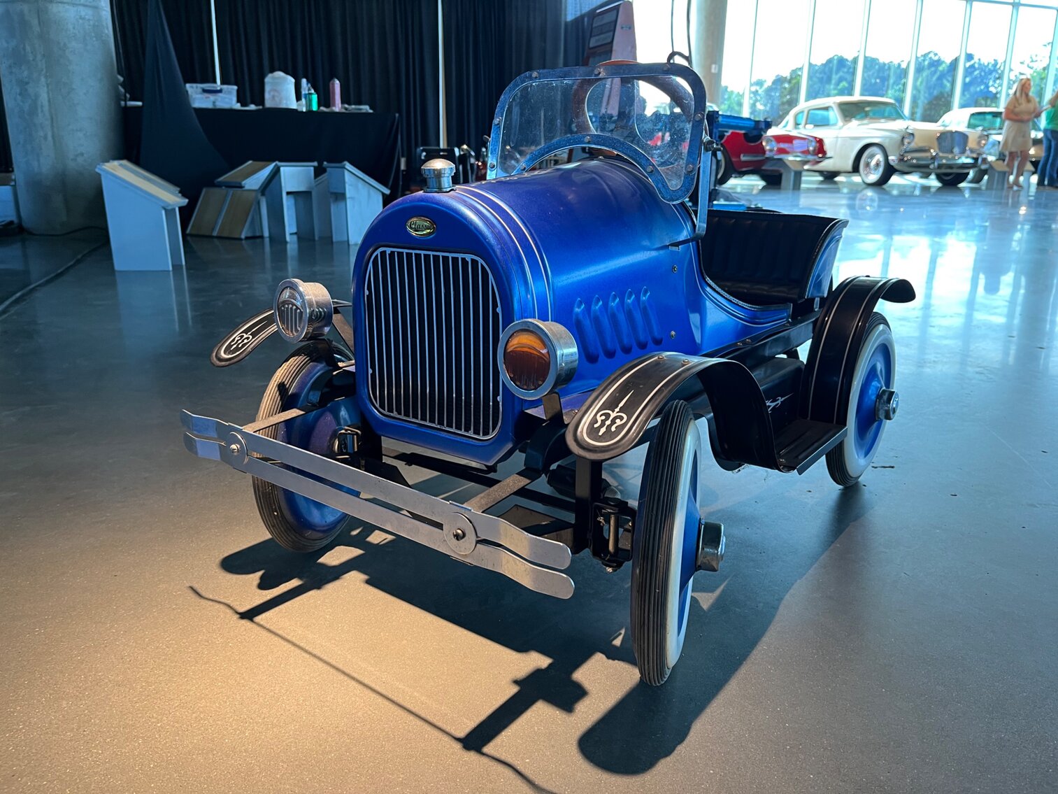 ROADSTER PEDAL CAR