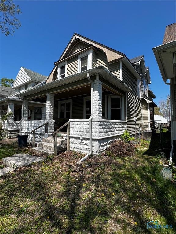 Image for MINIMUM BID AUCTION $25,000! 2526 Foraker Ave