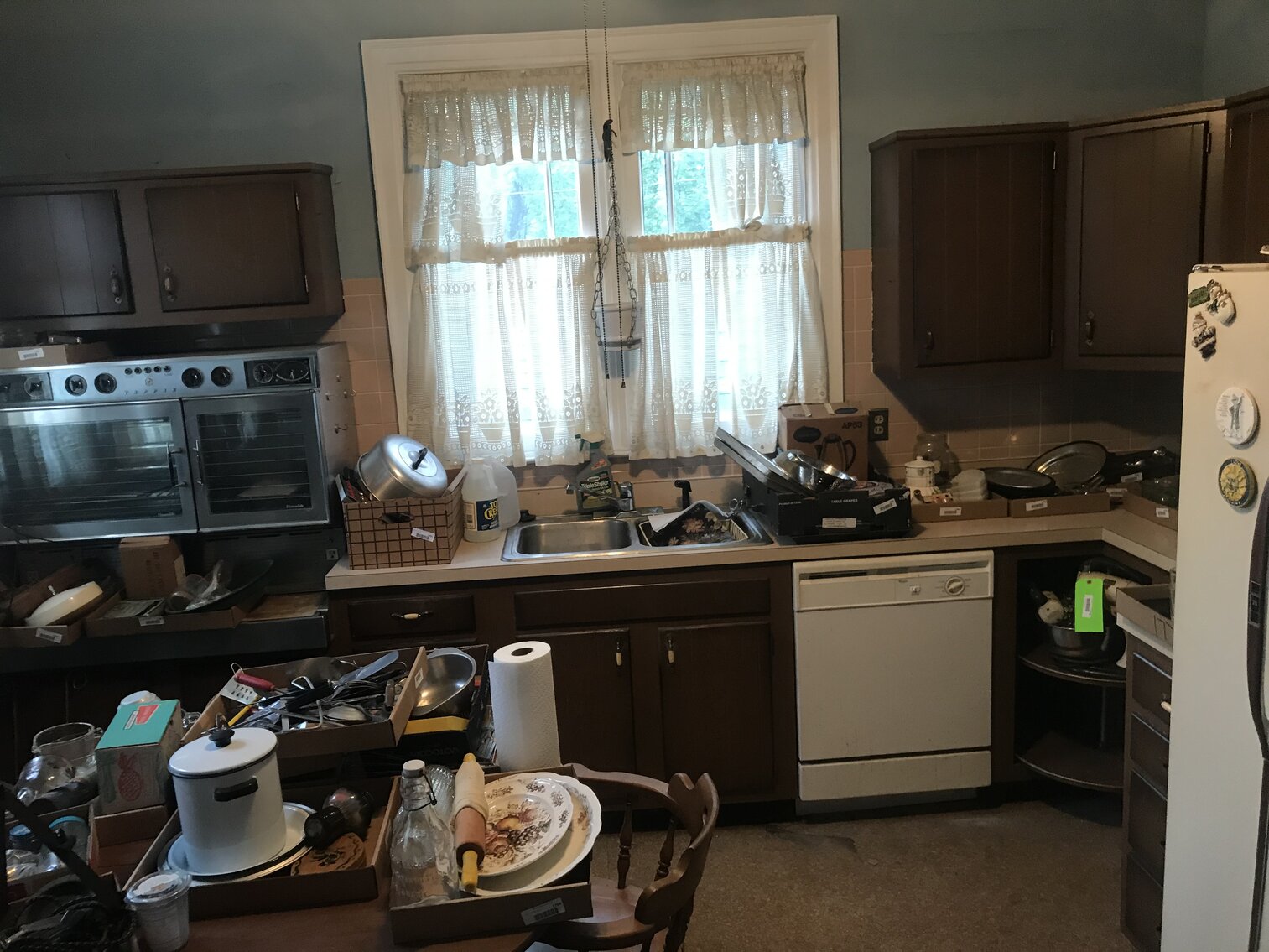 Image for SOLD $74,250 - Spacious 5 Bedroom in Charleston Selling to the Highest Bidder