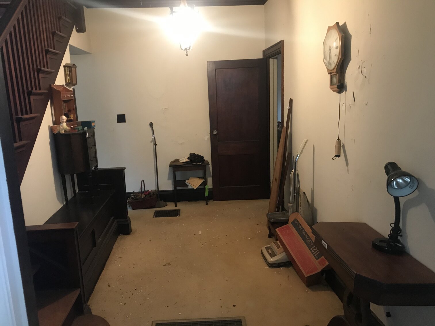 Image for SOLD $74,250 - Spacious 5 Bedroom in Charleston Selling to the Highest Bidder