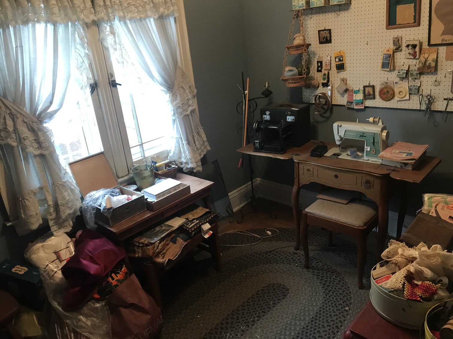 Image for SOLD $74,250 - Spacious 5 Bedroom in Charleston Selling to the Highest Bidder