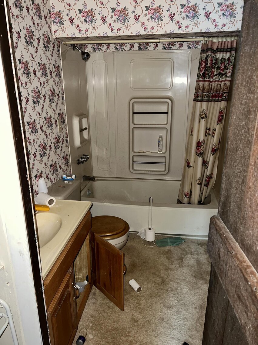 Image for SOLD $47,300 - 3 Bedroom in a Great Neighborhood Selling to the Highest Bidder