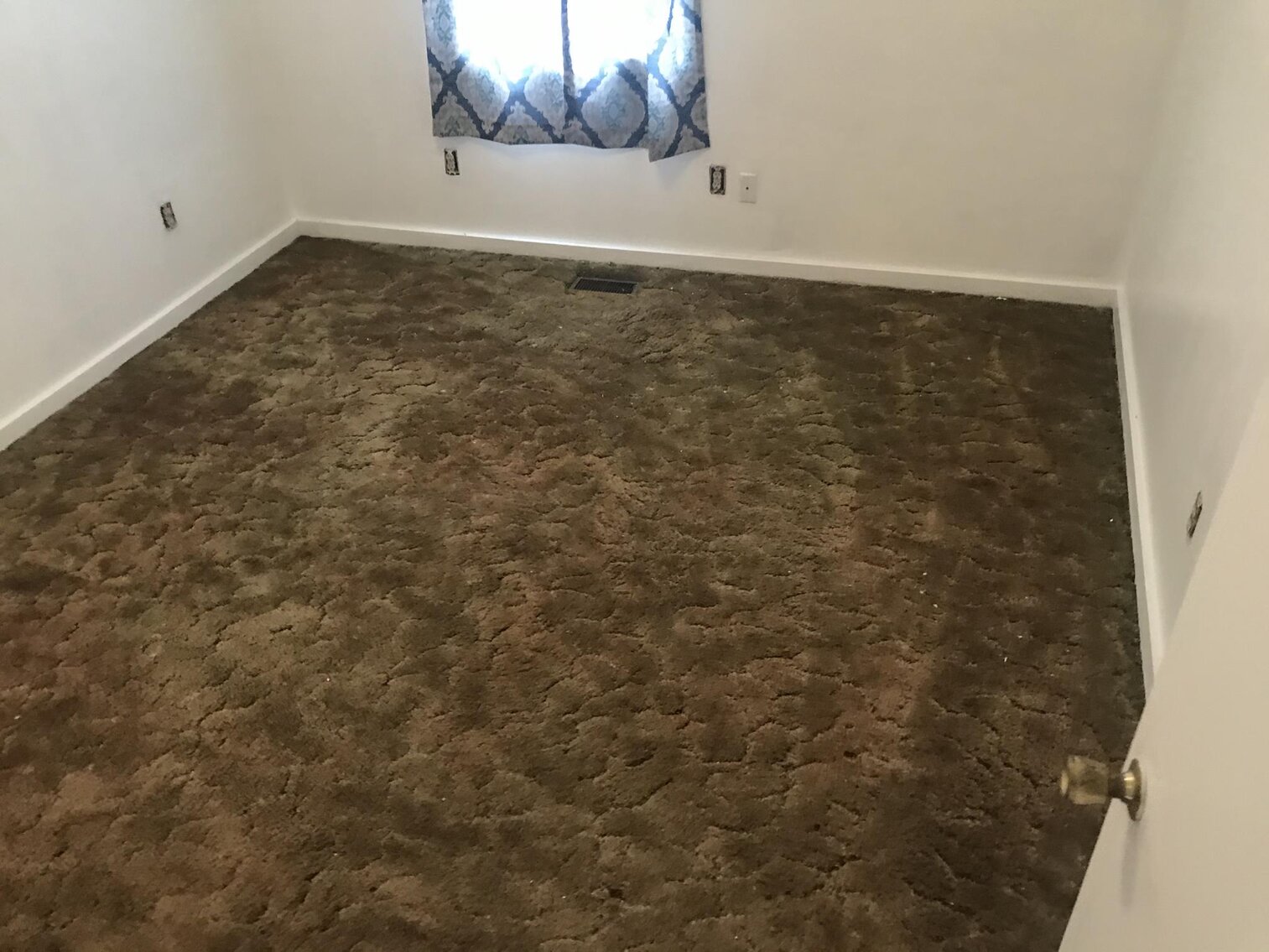 Image for SOLD $118,250 - 4 Bedroom Log Home in Eleanor