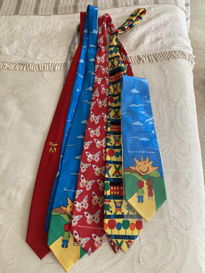 Image for 5 BR, 3 BA HOME ON 2 PARCELS W/ 2 CAR ATTACHED GARAGE & 2 PORCHES; PERSONAL PROPERTY TO BE SOLD IN LARGE LOTS