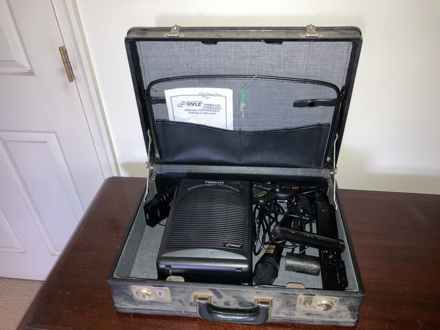 Image for 5 BR, 3 BA HOME ON 2 PARCELS W/ 2 CAR ATTACHED GARAGE & 2 PORCHES; PERSONAL PROPERTY TO BE SOLD IN LARGE LOTS