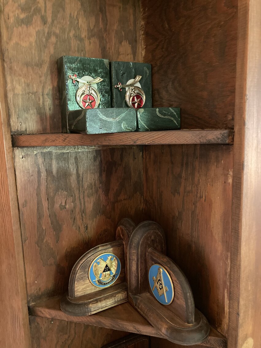 Image for 5 BR, 3 BA HOME ON 2 PARCELS W/ 2 CAR ATTACHED GARAGE & 2 PORCHES; PERSONAL PROPERTY TO BE SOLD IN LARGE LOTS