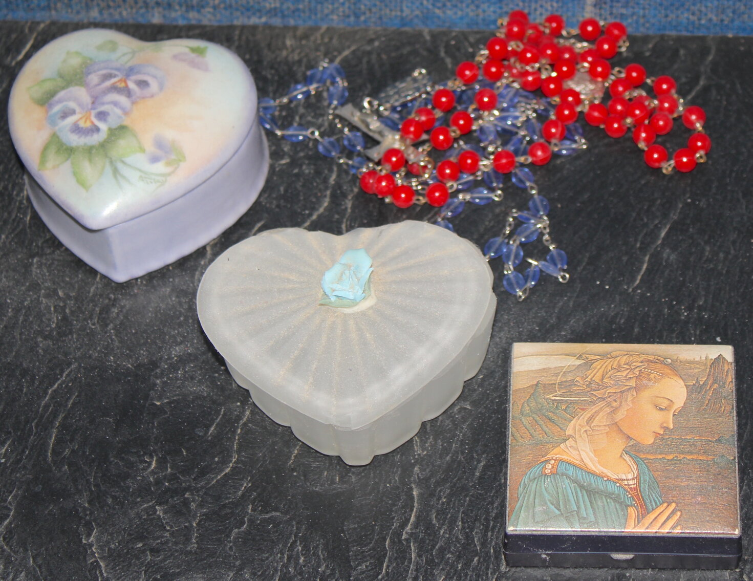 Image for VINTAGE TIME CAPSULE LIVING ESTATE AUCTION