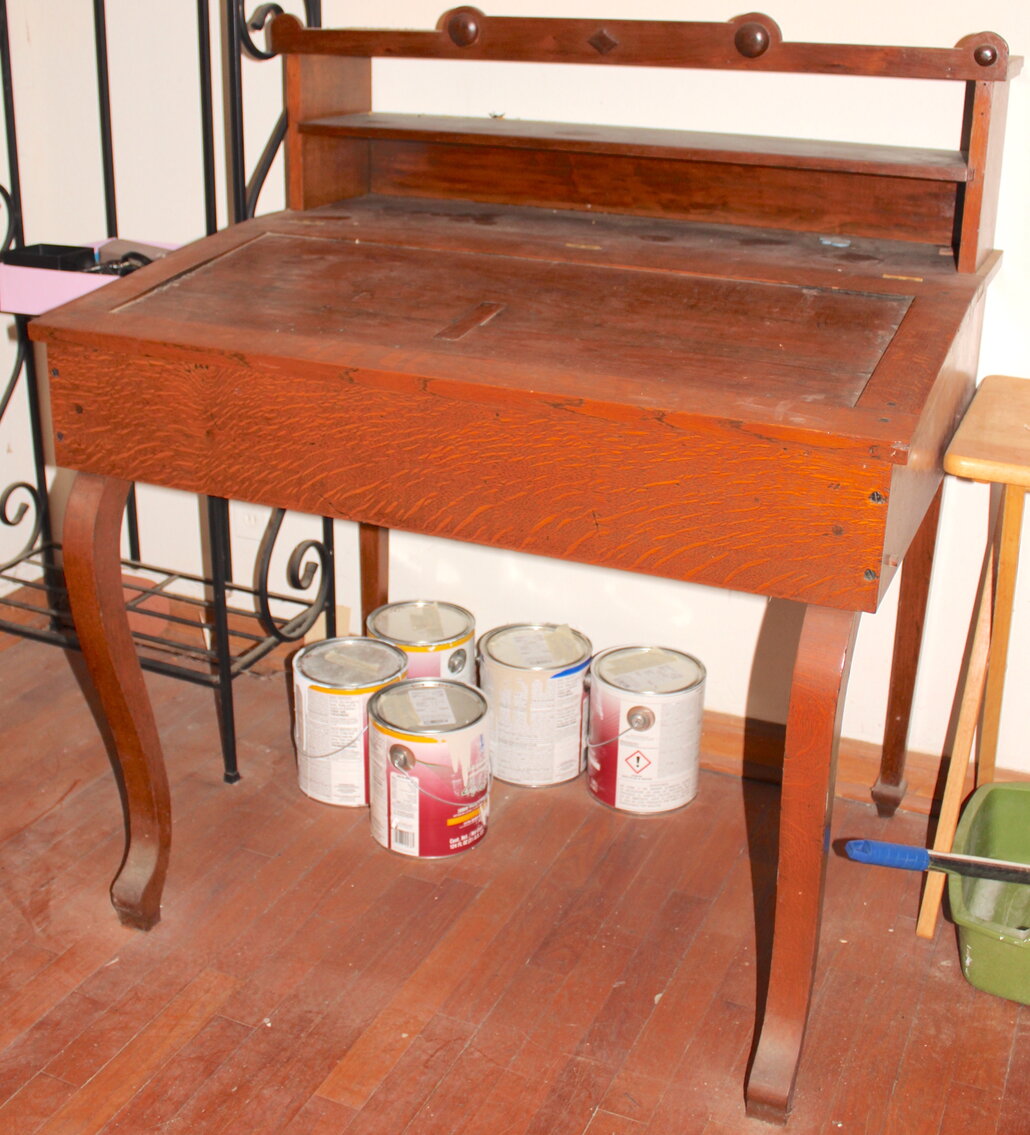 Image for VINTAGE TIME CAPSULE LIVING ESTATE AUCTION