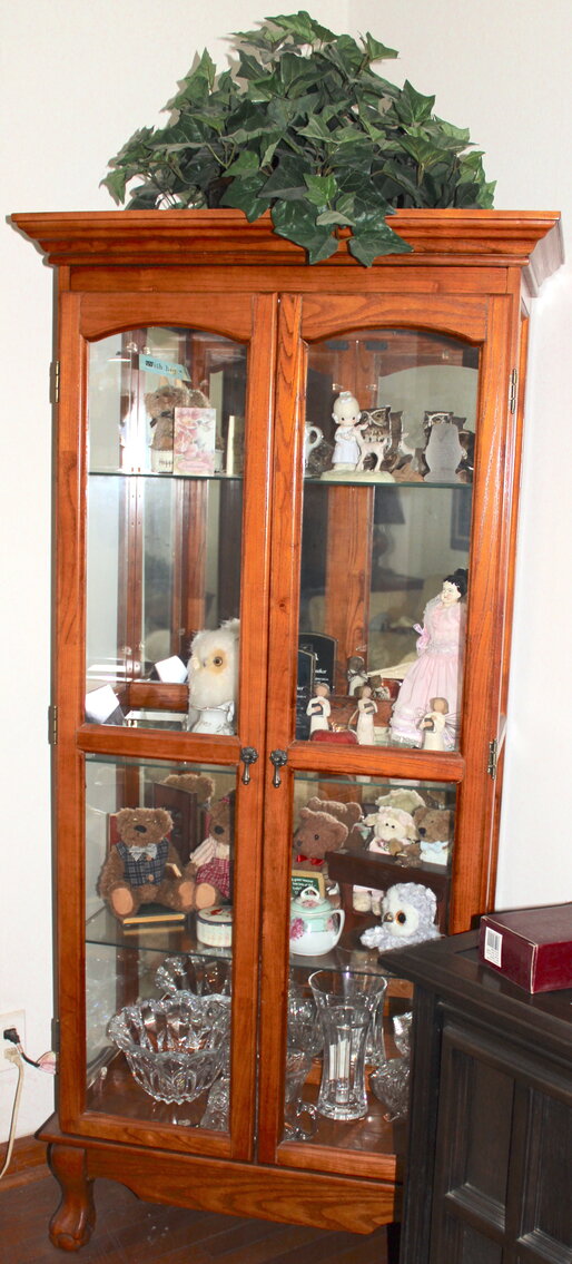 Image for VINTAGE TIME CAPSULE LIVING ESTATE AUCTION