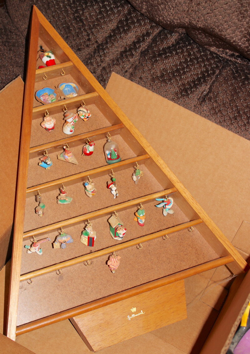 Image for VINTAGE TIME CAPSULE LIVING ESTATE AUCTION