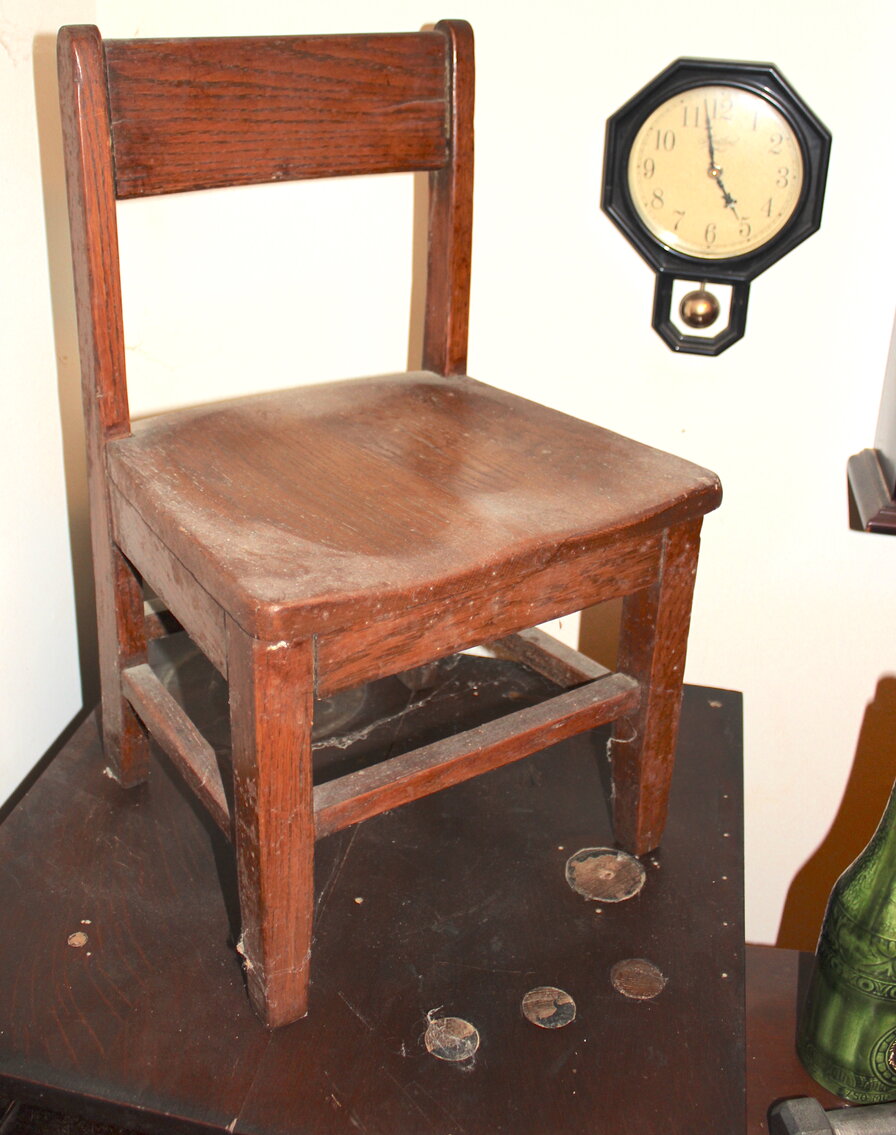 Image for VINTAGE TIME CAPSULE LIVING ESTATE AUCTION