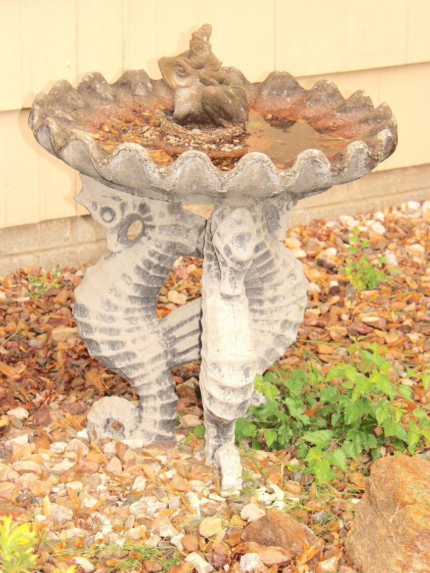 Image for VINTAGE TIME CAPSULE LIVING ESTATE AUCTION