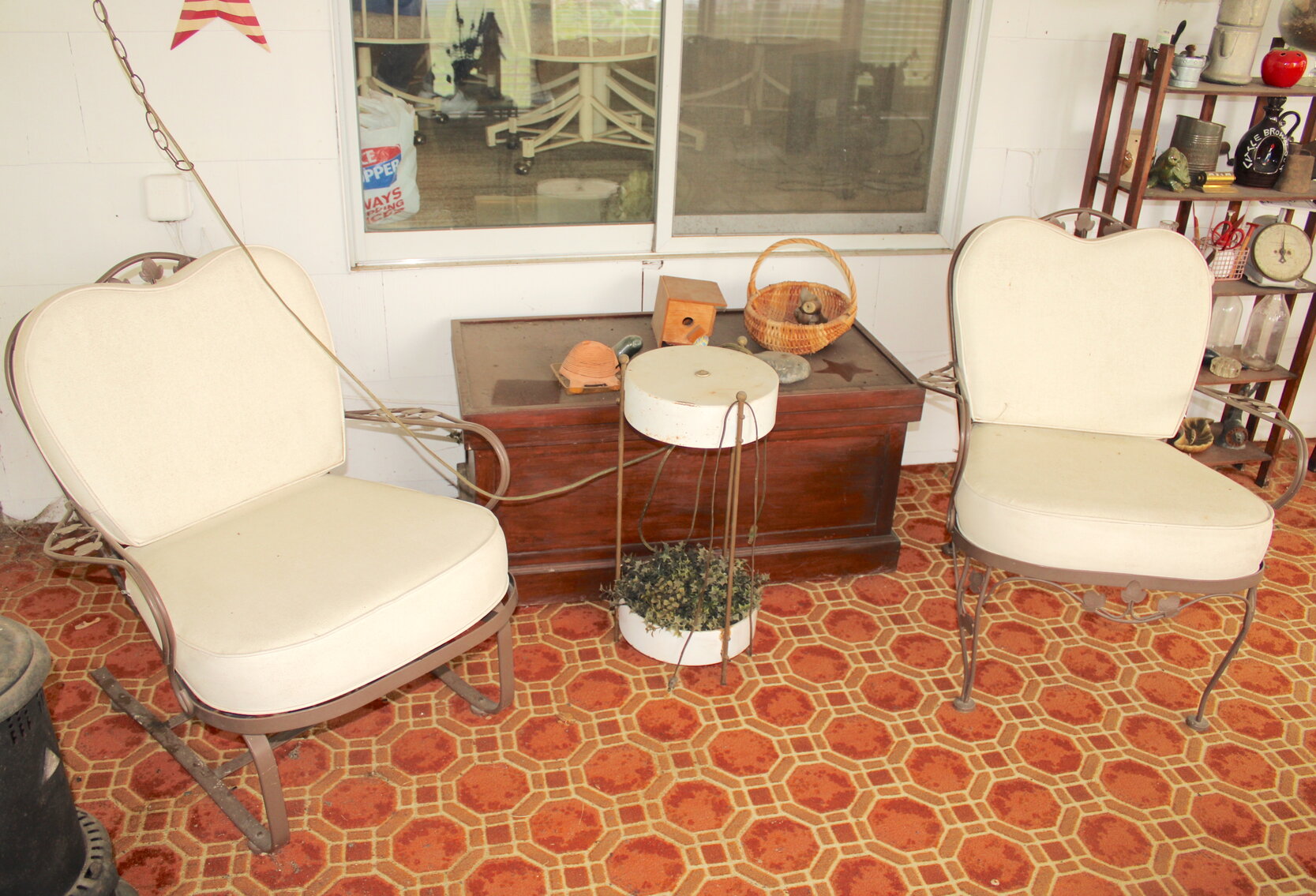 Image for VINTAGE TIME CAPSULE LIVING ESTATE AUCTION