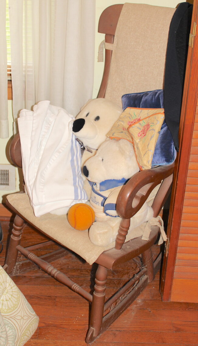 Image for VINTAGE TIME CAPSULE LIVING ESTATE AUCTION